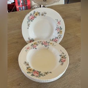 5 Vintage HOMER LAUGHLIN Eggshell Georgian Floral Soup Plates